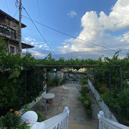 Stonetale Garden * Gjirokaster